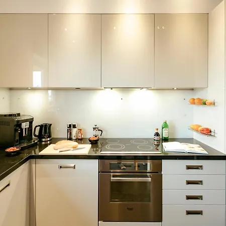Apartament Marina Dla 6 Osob - Bezplatny Parking - Dwie Lazienki - Duzy Taras - Ekspres - Better Rental Warszawa Zewnętrze zdjęcie